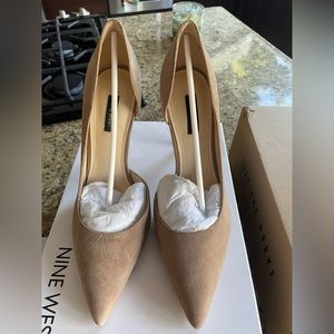 Nine West Folowe Pumps. NWOT. Taupe.